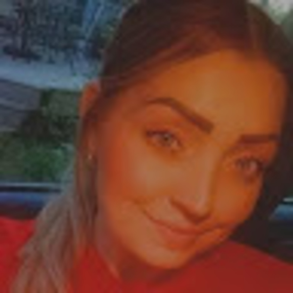 Meet your Posher, Rebecca